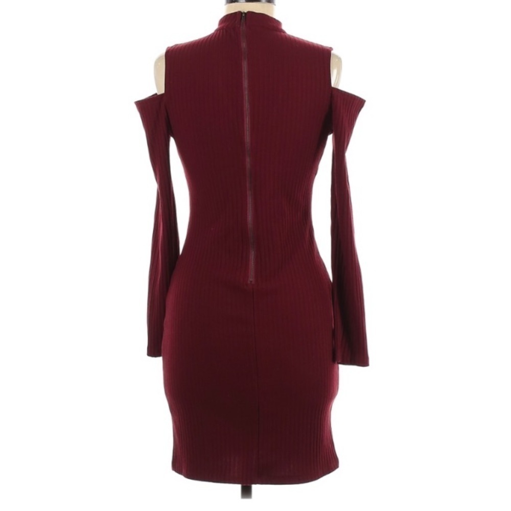 ESSUE Merlot Ribbed fitted Cold Shoulder Mini Dress Medium - Picture 2 of 5